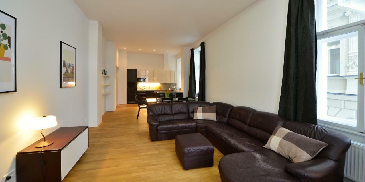 Kolonada Luxury 2 Bedroom Apartment With Balcony 마리안스케 라즈네 외부 사진